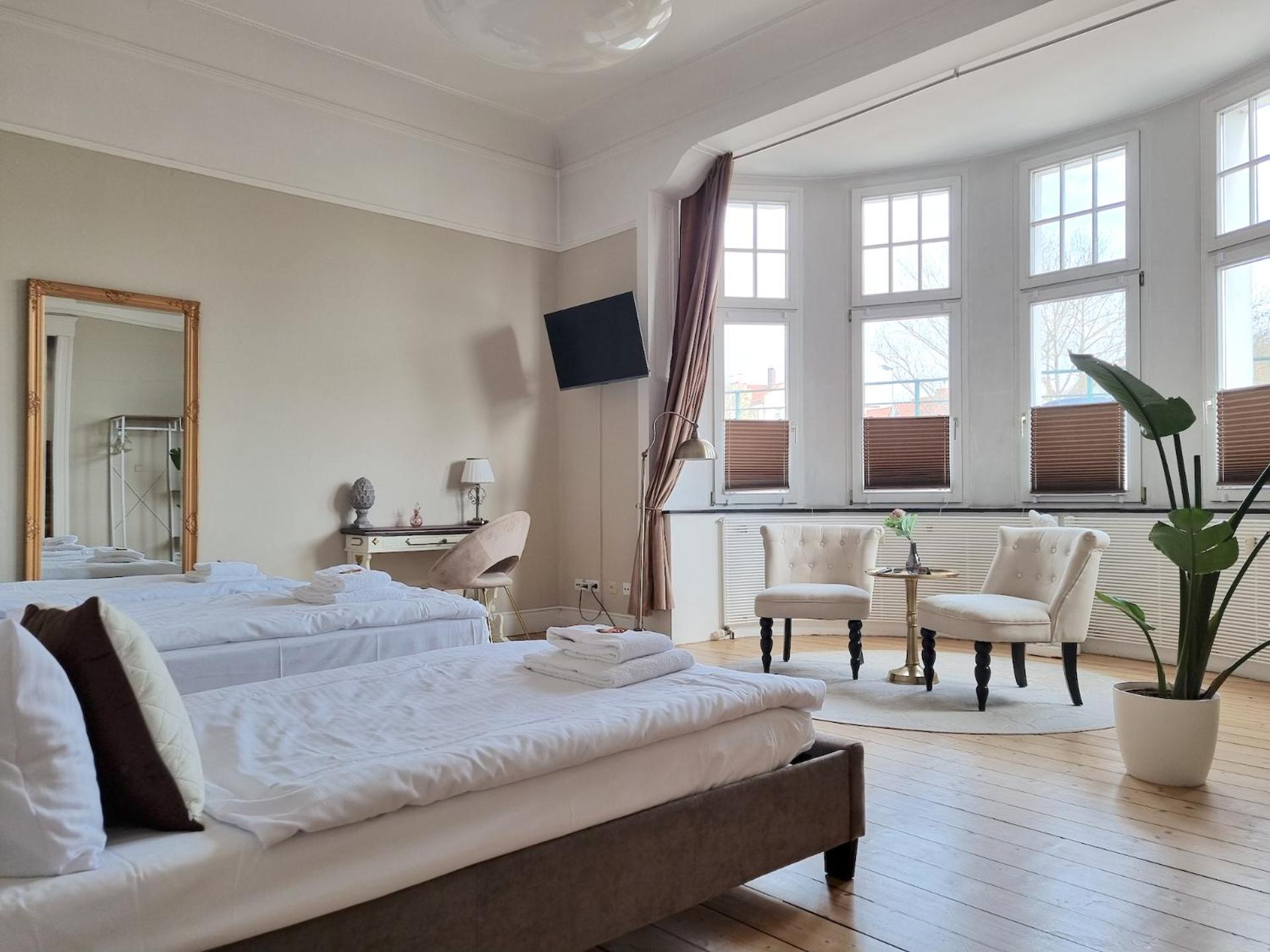 Charysma - Jugendstil Trifft Moderne, Schlafzimmer Mit Smart-Tv, Tischfussball, Darts, Parkplatz Hamelin Exteriér fotografie