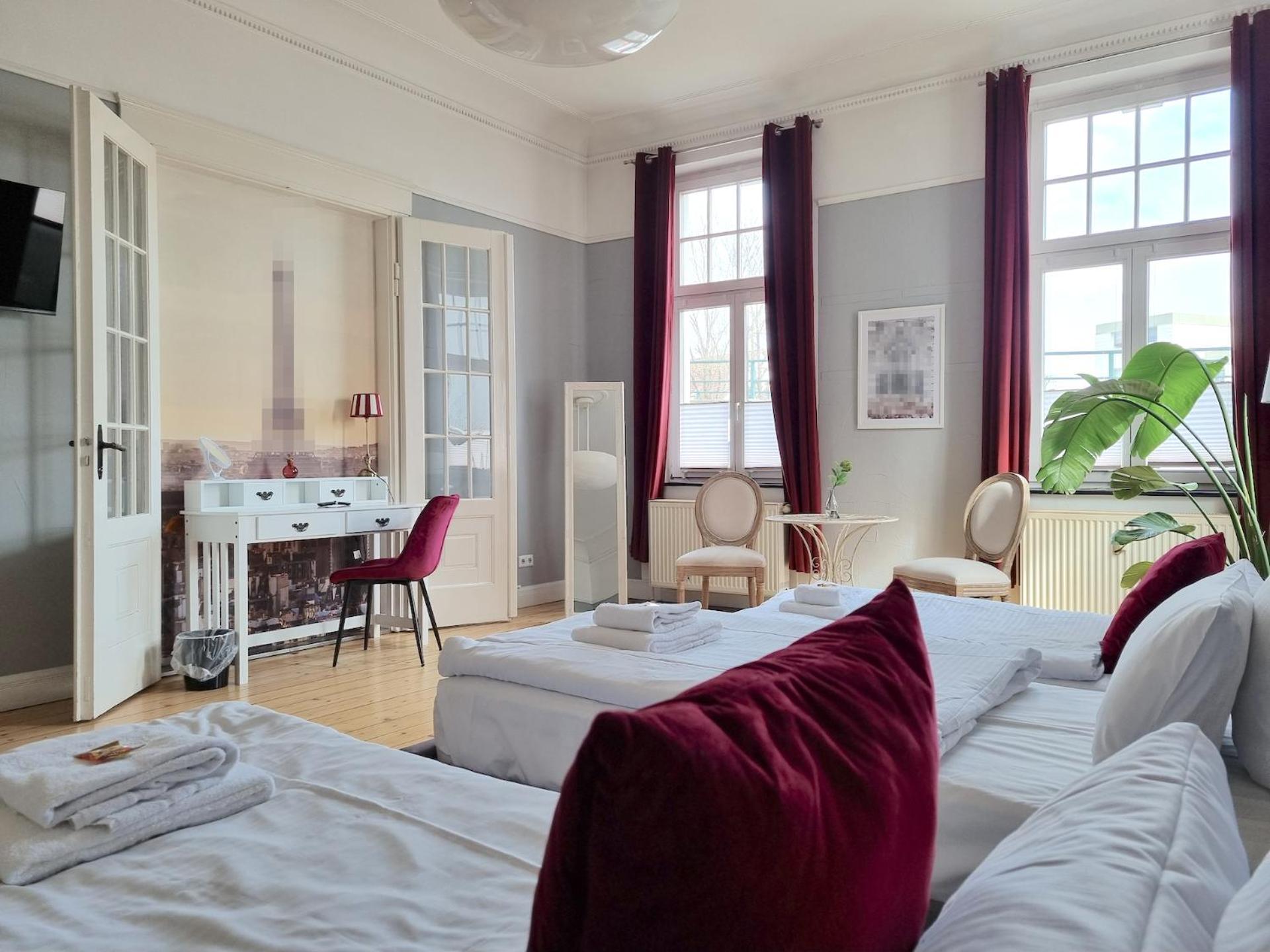 Charysma - Jugendstil Trifft Moderne, Schlafzimmer Mit Smart-Tv, Tischfussball, Darts, Parkplatz Hamelin Exteriér fotografie