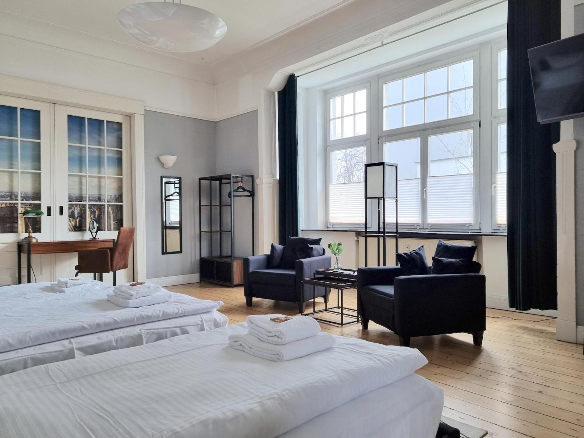 Charysma - Jugendstil Trifft Moderne, Schlafzimmer Mit Smart-Tv, Tischfussball, Darts, Parkplatz Hamelin Exteriér fotografie